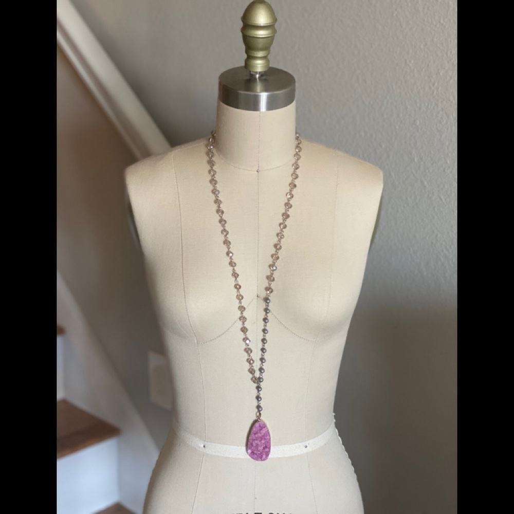 Gremelli Boutique Druzy Necklace Clear Pink​​​​​​​​​ - Picture 4 of 4